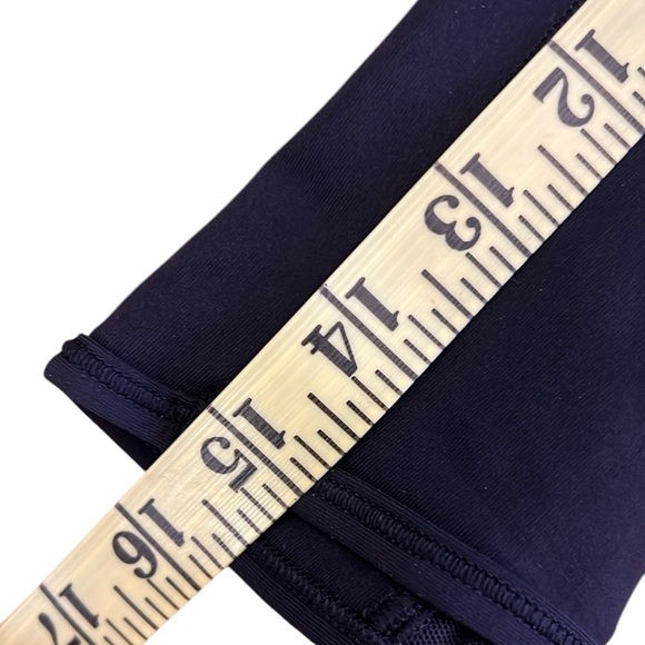 Lululemon Love Knot High Rise Capris Black Hidden Pocket Mesh Panels Size 6 - Picture 8 of 14